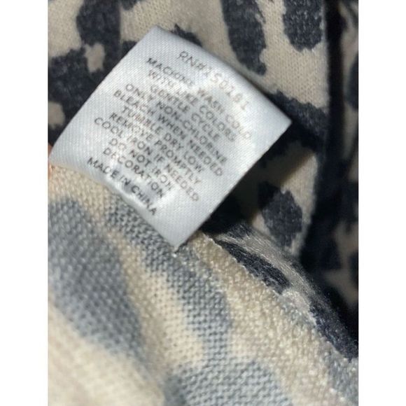 Grayson / Threads Cheetah Knit Tunic Top - Picture 9 of 11